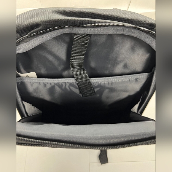 😺HP Essentials Laptop Carry Case Backpack in Black - Picture 15 of 16